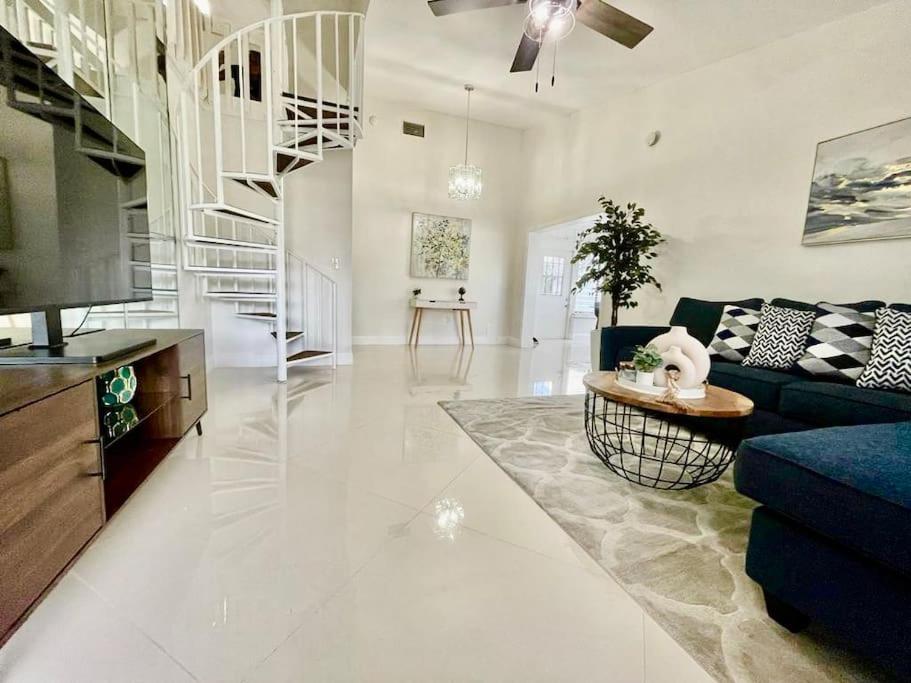 Villa Stylish 3/2 Getaway! Near Theme Parks! Lakeland Exterior foto